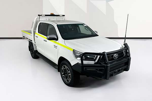 2021 Toyota HILUX SR5 (4x4) GUN126R FACELIFT 4X4