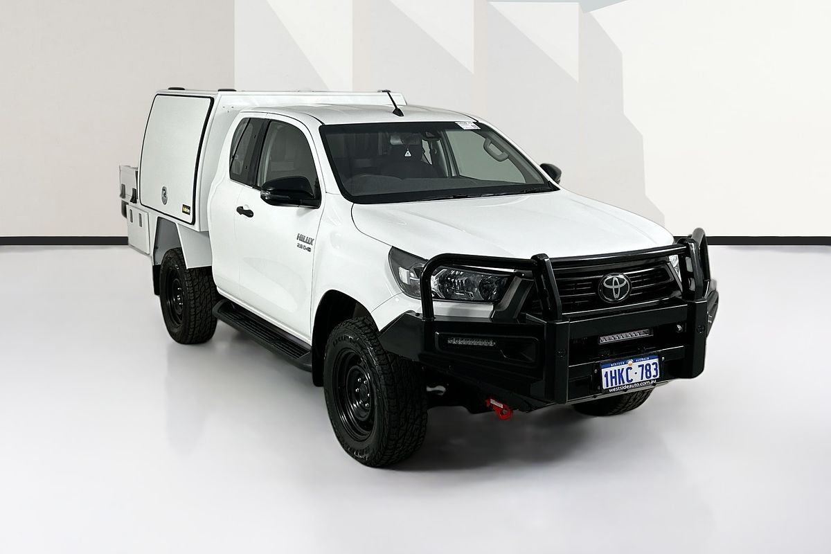 2021 Toyota HILUX SR (4x4) GUN126R 4X4