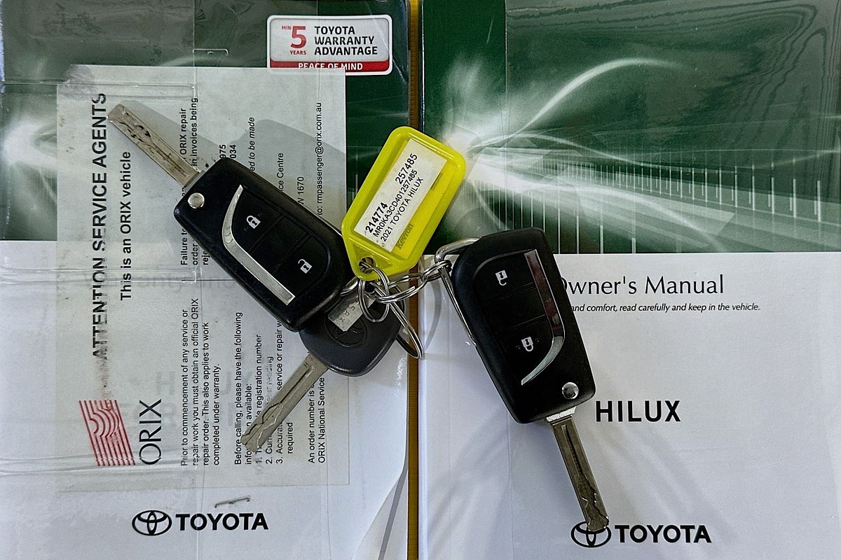 2021 Toyota HILUX SR (4x4) GUN126R 4X4