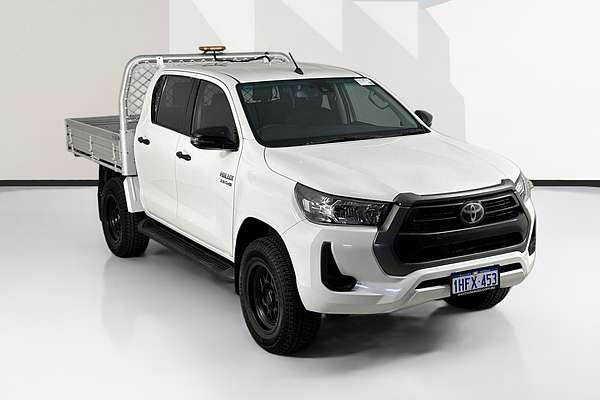 2020 Toyota HILUX SR (4x4) GUN126R FACELIFT 4X4