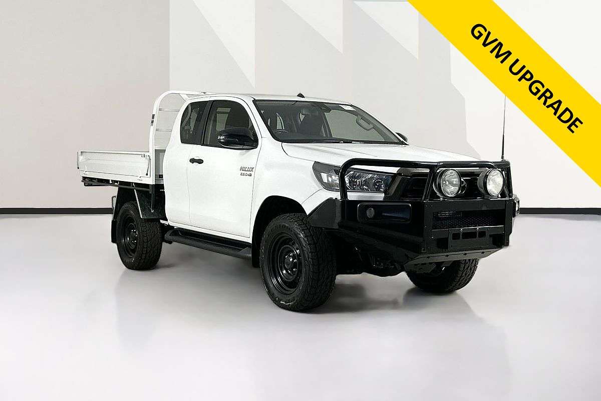 2020 Toyota Hilux SR (4x4) GUN126R FACELIFT 4X4