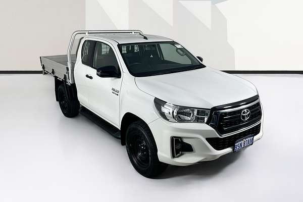 2019 Toyota HILUX SR (4x4) GUN126R MY19 4X4
