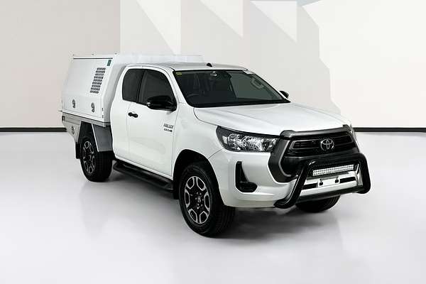 2021 Toyota HILUX SR (4x4) GUN126R 4X4