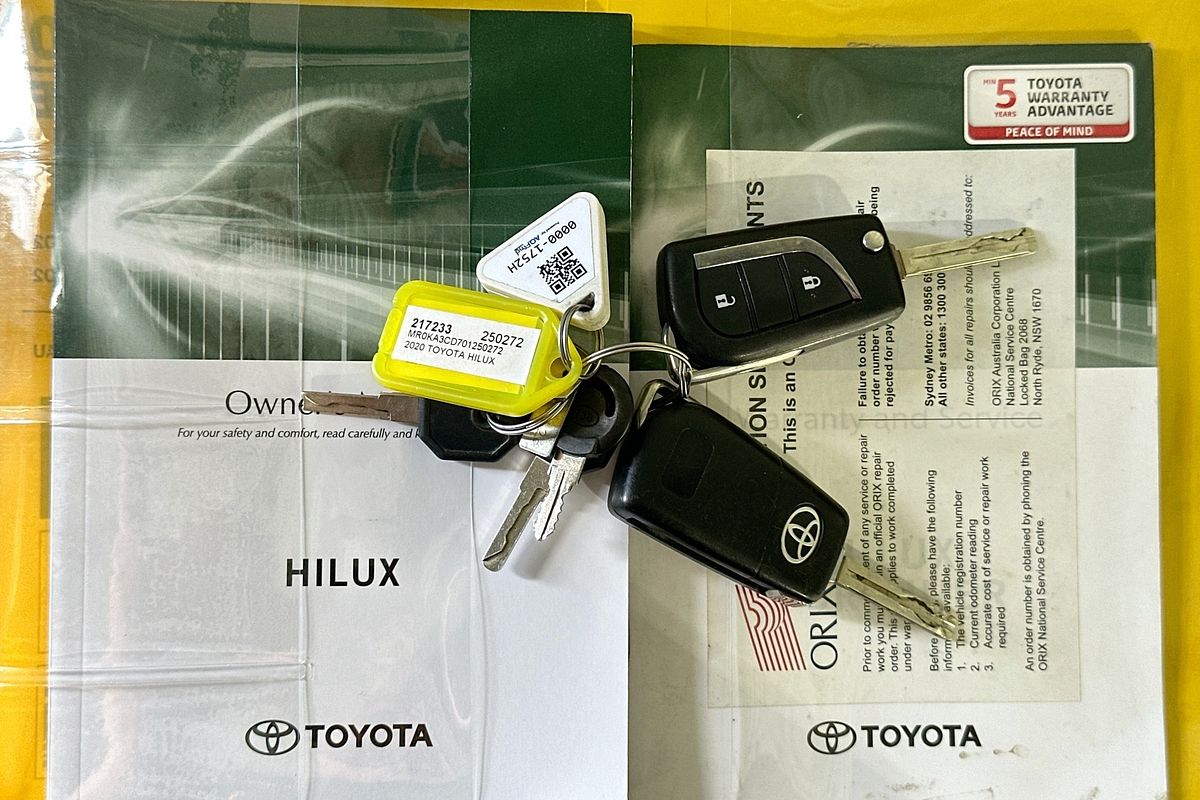 2020 Toyota HILUX SR (4x4) GUN126R FACELIFT 4X4