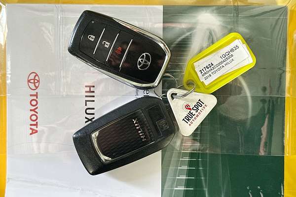 2018 Toyota HILUX SR5 (4x4) GUN126R MY17 4X4