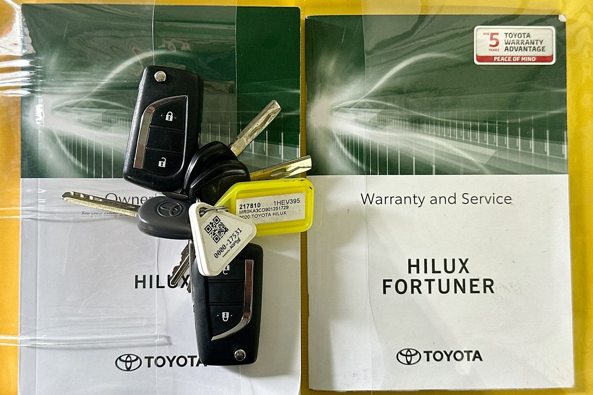 2020 Toyota HILUX SR (4x4) GUN126R FACELIFT 4X4