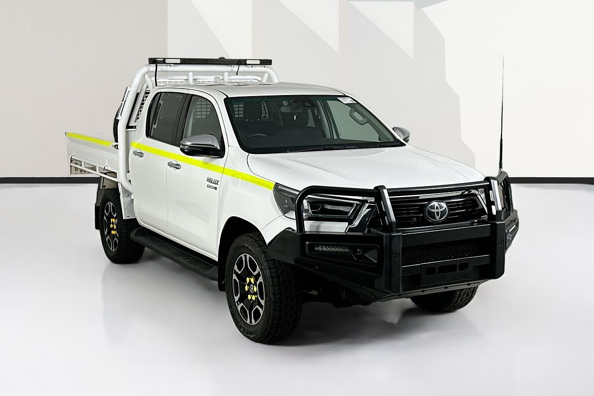 2021 Toyota HILUX SR5 (4x4) GUN126R FACELIFT 4X4