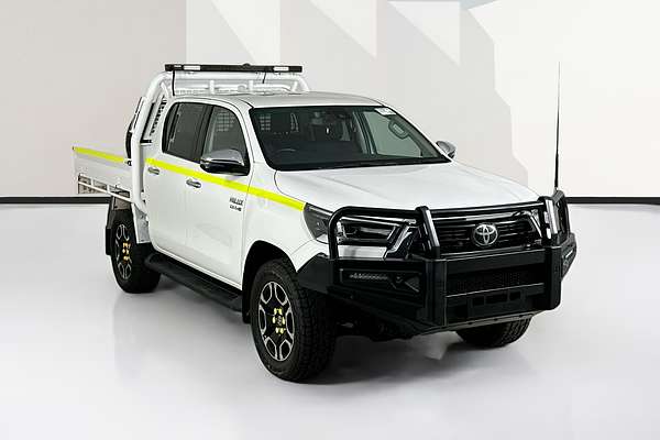 2021 Toyota HILUX SR5 (4x4) GUN126R FACELIFT 4X4