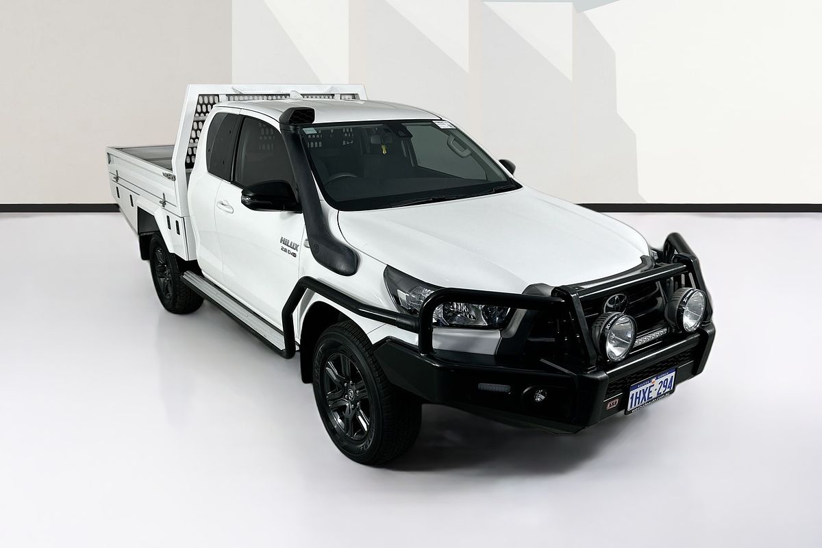 2023 Toyota HILUX SR (4x4) GUN126R 4X4