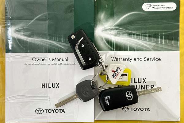 2022 Toyota HILUX SR (4x4) GUN126R 4X4