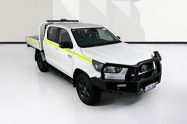 2025 Toyota HILUX SR (4x4) GUN126R RC 4X4