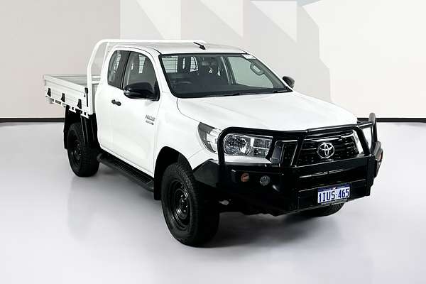 2019 Toyota HILUX SR (4x4) GUN126R MY19 UPGRADE 4X4