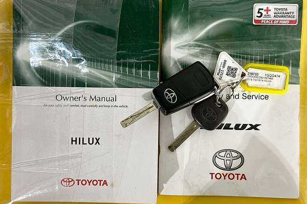 2019 Toyota HILUX SR (4x4) GUN126R MY19 4X4