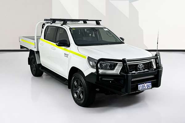 2025 Toyota HILUX SR (4x4) STEEL WHEELS GUN126R RC 4X4