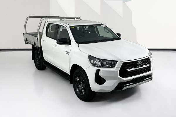 2024 Toyota HILUX SR 48V (4x4) GUN126R 4X4