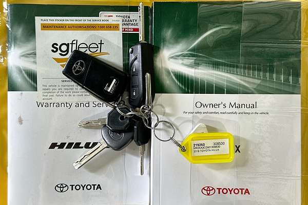 2019 Toyota HILUX SR (4x4) GUN126R MY19 4X4