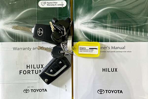 2022 Toyota HILUX SR (4x4) GUN126R 4X4