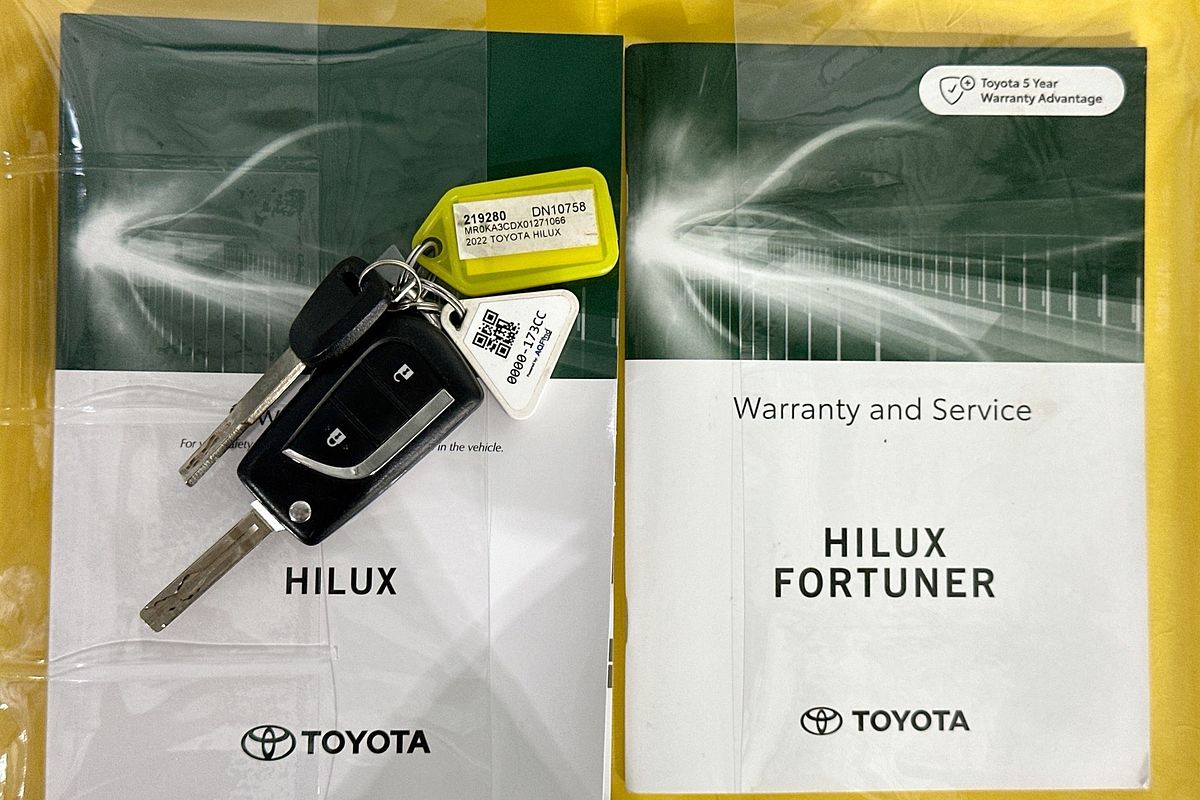 2022 Toyota HILUX SR (4x4) GUN126R 4X4