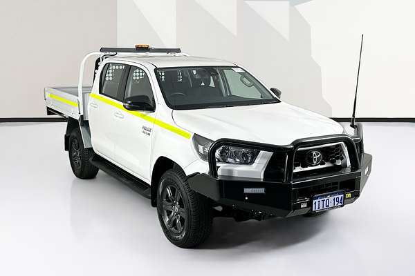 2025 Toyota HILUX SR (4x4) STEEL WHEELS GUN126R RC 4X4