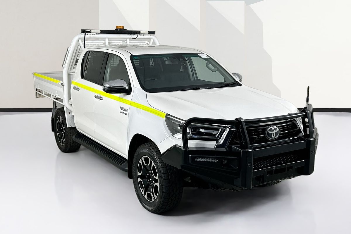 2021 Toyota HILUX SR5 (4x4) GUN126R 4X4