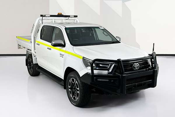 2021 Toyota HILUX SR5 (4x4) GUN126R 4X4