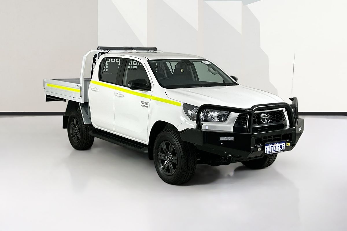 2025 Toyota HILUX SR (4x4) STEEL WHEELS GUN126R RC 4X4