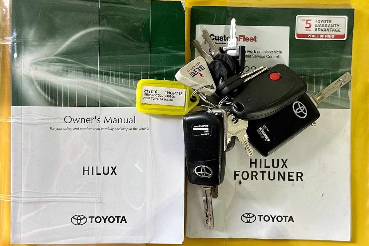 2020 Toyota HILUX SR (4x4) GUN126R FACELIFT 4X4