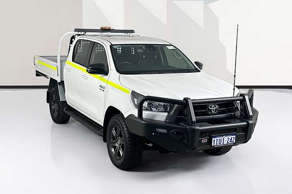 2024 Toyota HILUX SR 48V (4x4) GUN126R 4X4