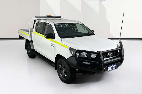 2024 Toyota HILUX SR 48V (4x4) GUN126R 4X4