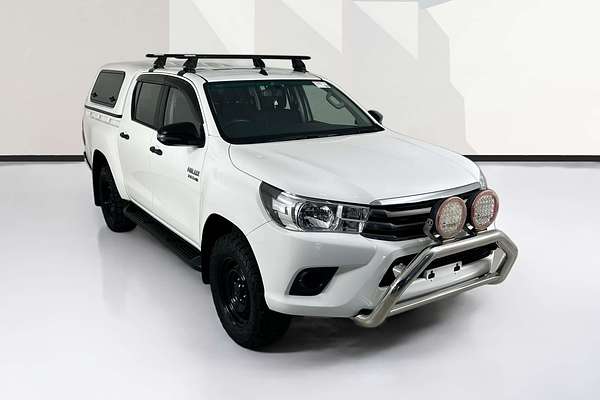 2017 Toyota HILUX SR (4x4) GUN126R MY17 4X4