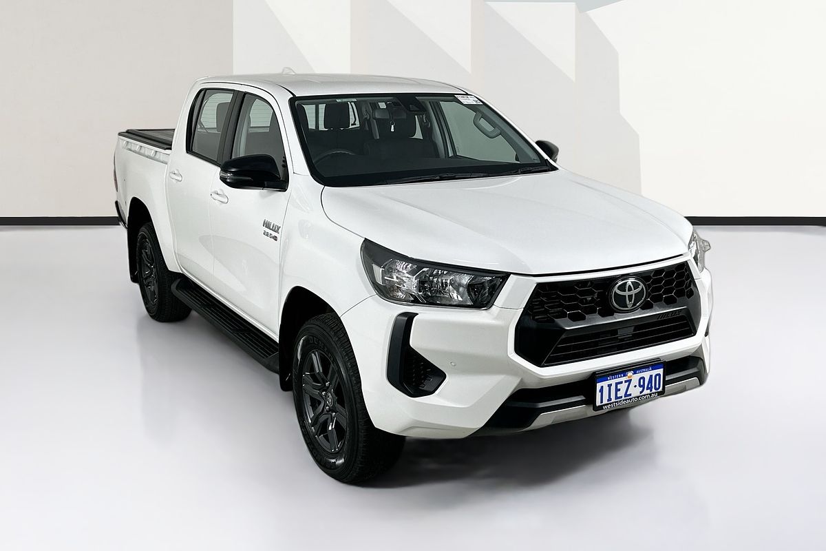 2024 Toyota HILUX SR 48V (4x4) GUN126R 4X4