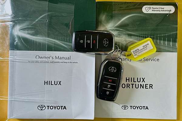 2021 Toyota HILUX SR5+ (4x4) GUN126R FACELIFT 4X4
