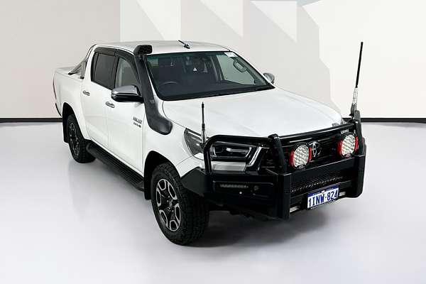 2021 Toyota HILUX SR5 (4x4) GUN126R 4X4