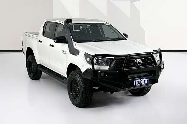 2021 Toyota HILUX SR (4x4) GUN126R FACELIFT 4X4