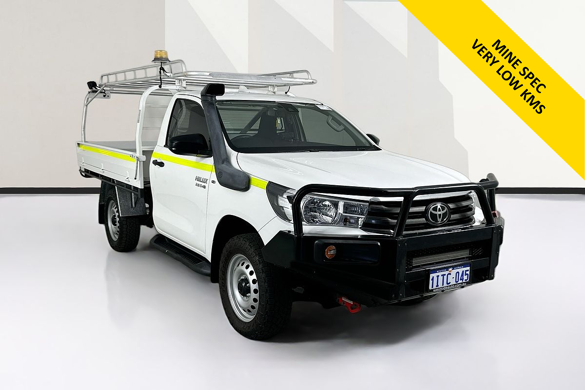 2021 Toyota HILUX SR (4x4) GUN126R 4X4