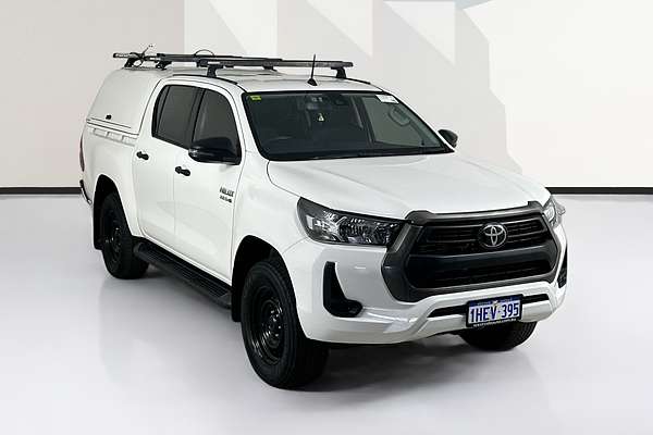 2020 Toyota HILUX SR (4x4) GUN126R FACELIFT 4X4