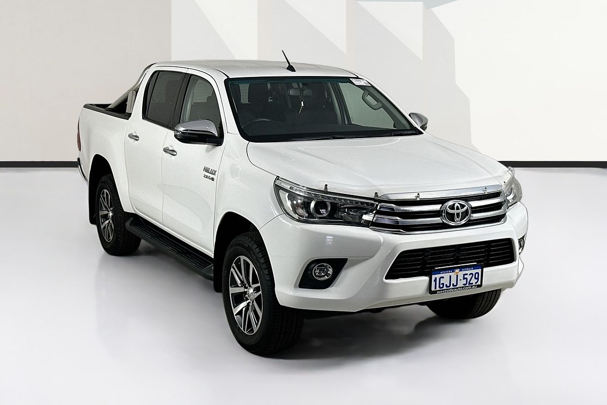 2017 Toyota HILUX SR5 (4x4) GUN126R 4X4