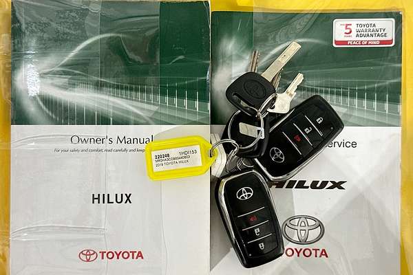 2019 Toyota HILUX SR5 (4x4) GUN126R MY19 4X4