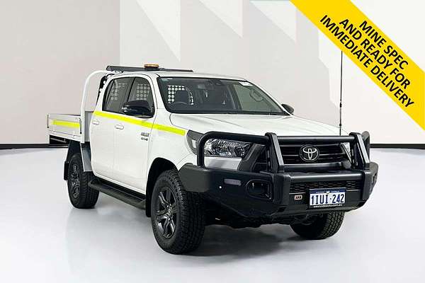 2024 Toyota HILUX SR 48V (4x4) GUN126R 4X4