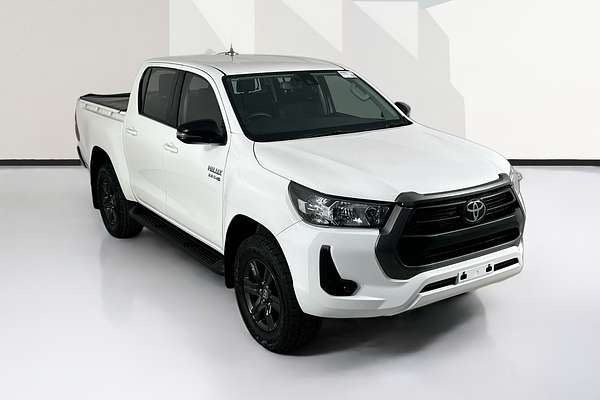 2022 Toyota HILUX SR (4x4) GUN126R 4X4