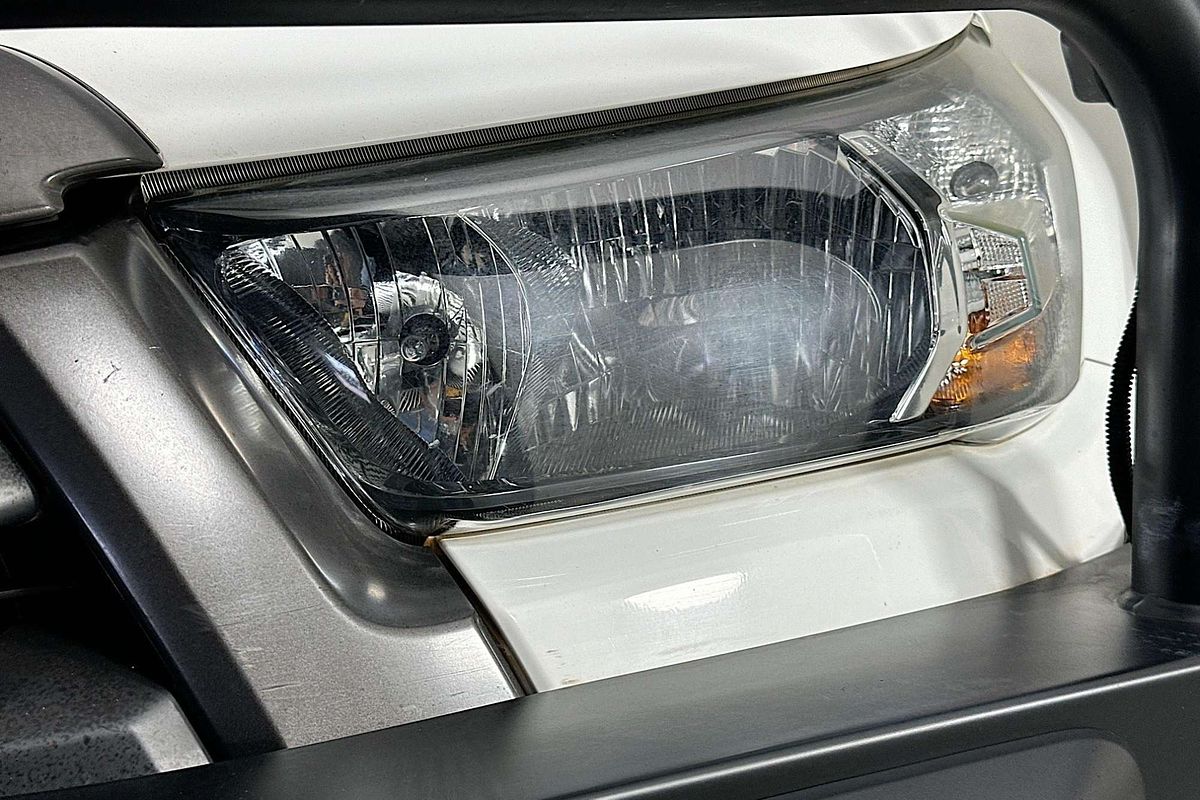 2021 Toyota HILUX SR (4x4) GUN126R FACELIFT 4X4