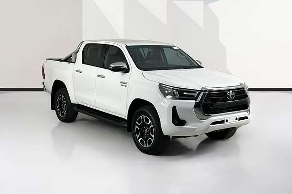 2021 Toyota HILUX SR5+ (4x4) GUN126R FACELIFT 4X4