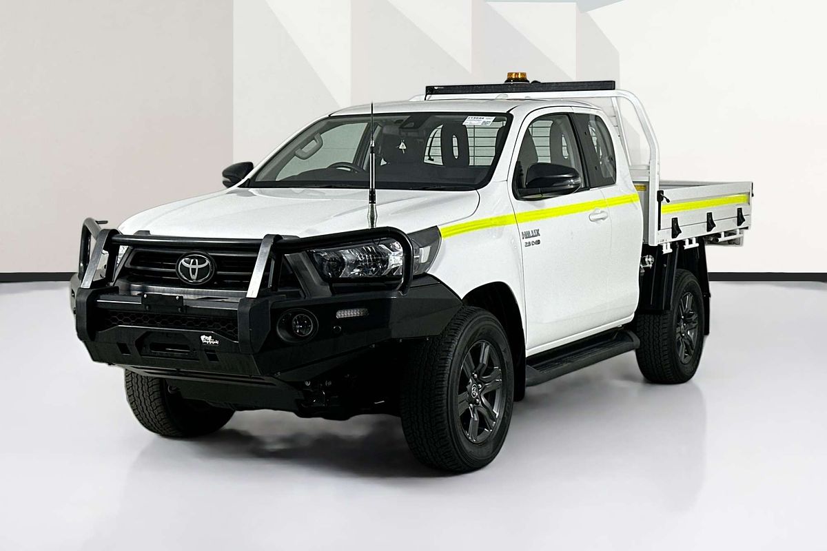 2023 Toyota Hilux SR (4x4) GUN126R 4X4