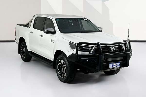 2022 Toyota HILUX SR5 (4x4) GUN126R 4X4