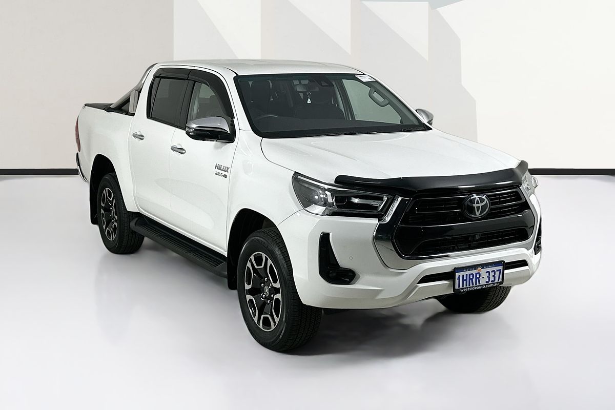 2022 Toyota HILUX SR5 (4x4) GUN126R 4X4