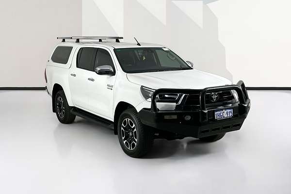 2021 Toyota HILUX SR5 (4x4) GUN126R FACELIFT 4X4