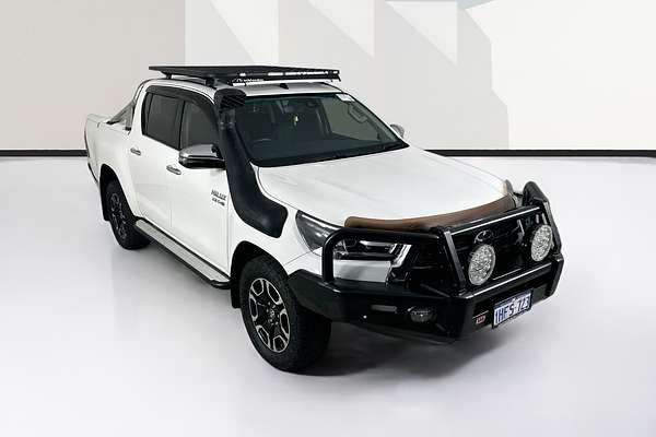 2021 Toyota HILUX SR5 (4x4) GUN126R 4X4