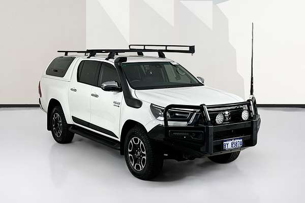 2022 Toyota HILUX SR5 (4x4) GUN126R 4X4