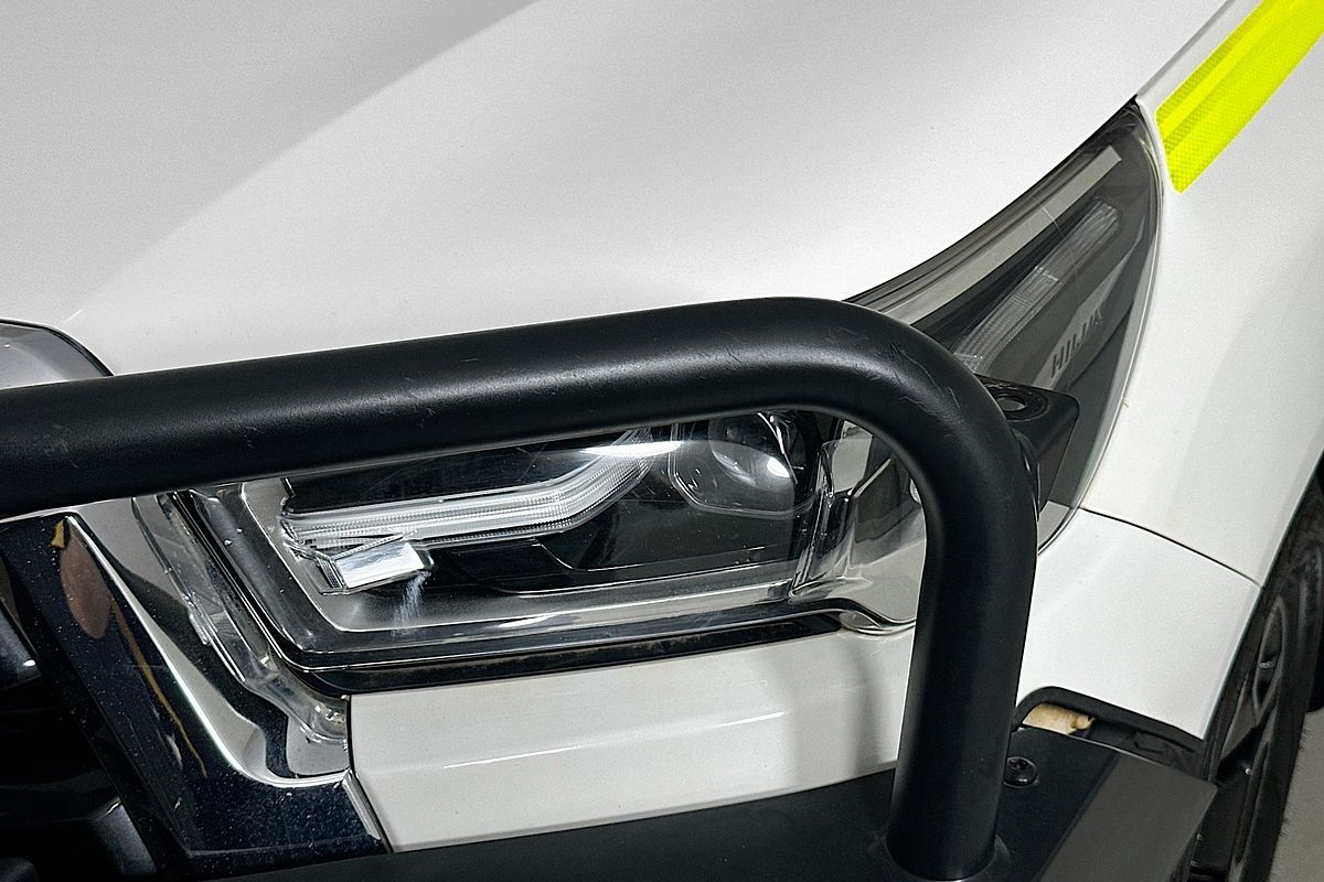 2021 Toyota HILUX SR5 (4x4) GUN126R FACELIFT 4X4