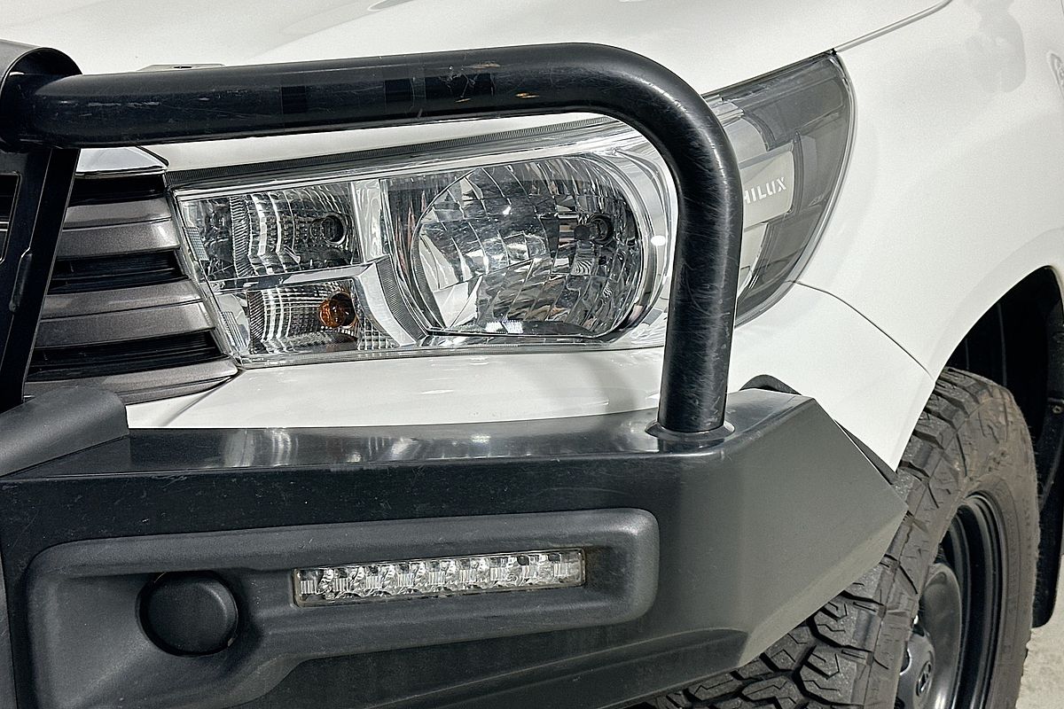 2017 Toyota HILUX SR GUN126R 4X4